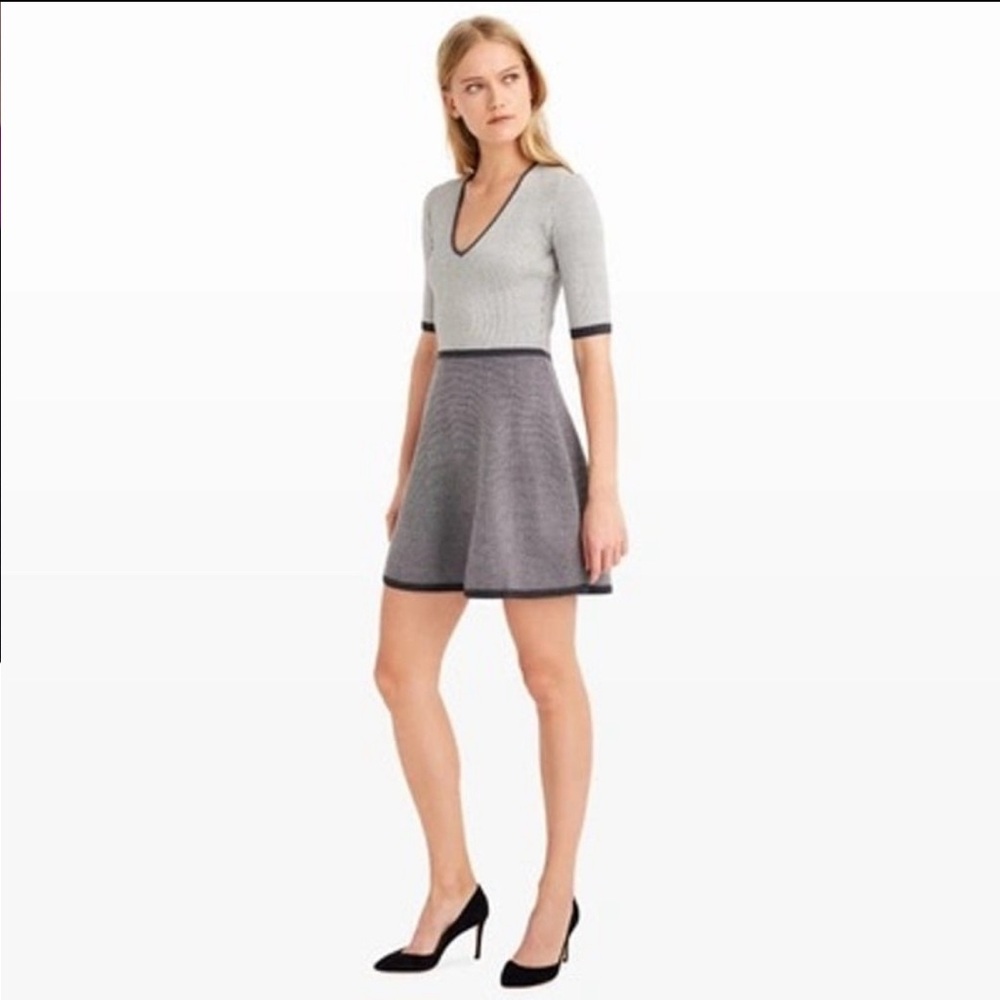 Club Monaco Murgatroyd Wisten Sweater Dress Fit and Flare Colorblock Size S Gray